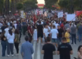 Procedohen penalisht 23 protestues, penguan qarkullimin e mjeteve në disa rrugë të Tiranës
