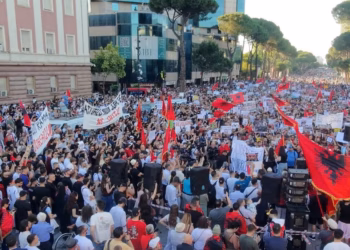 Një muaj nga nisja e protestës për Zvërnecin në Tiranë