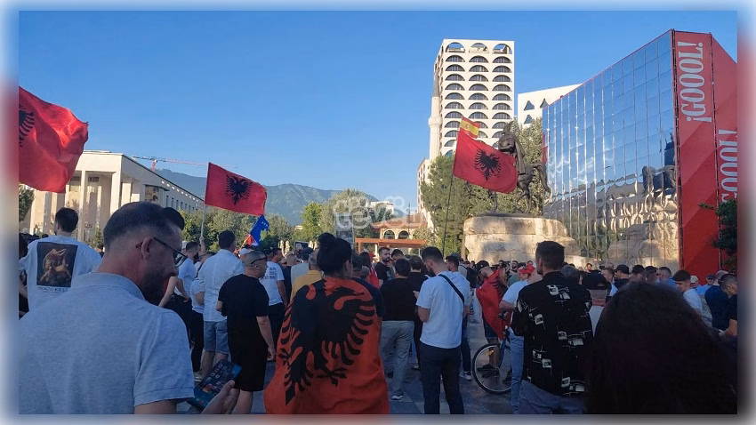 Protesta kundër projektit të investimit në Zvërnec vijon për të 21-ën ditë radhazi