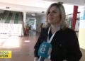 Qytetarët e Prishtinës presin me radhë për të votuar qysh në orët e para