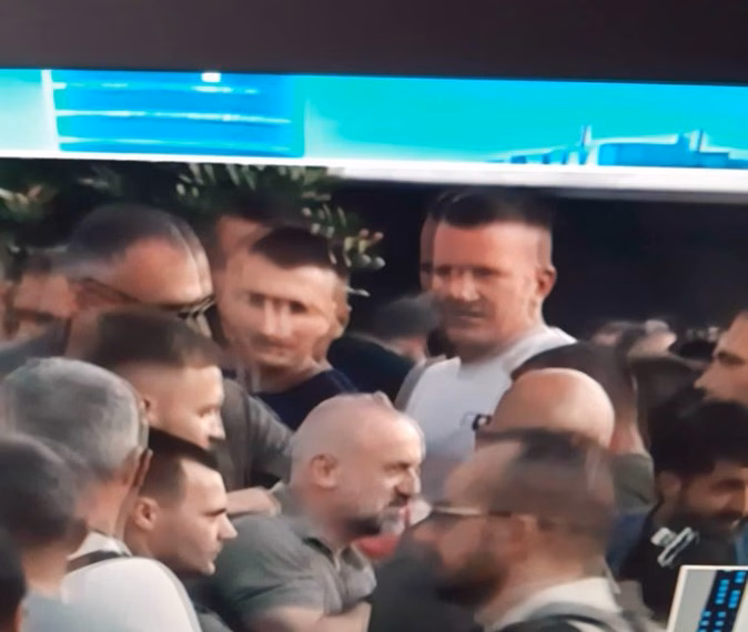 Radoiçiq në tubimin e Vuçiqit në Beograd dy ditë më parë? Fotoja publikohet nga faqe serbe në rrjetet sociale