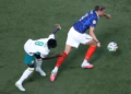 Rabiot me kritika për gjendjen e fushës