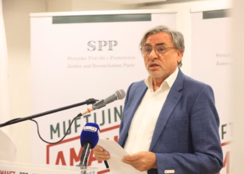 “Serbia ende nuk e di ku i ka kufijtë” – Radomir Dimić me kritika të ashpra ndaj politikës serbe
