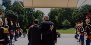 Përfundon takimi Rama–Macron në Paris, dy orë bisedime mes dy liderëve