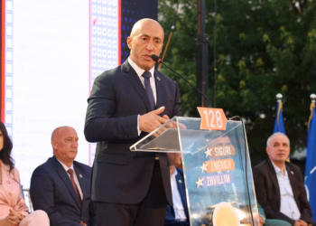Haradinaj u bën thirrje qytetarëve të votojnë: Nesër vendoset për të ardhmen e Kosovës