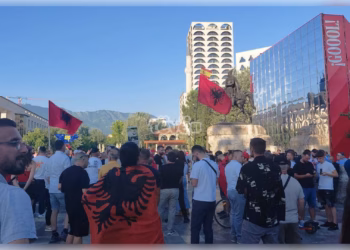 Dita e 19-të e protestës për Zvërnecin, nis grumbullimi i protestuesëve