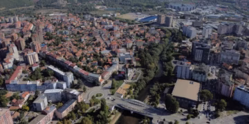 Epoka 27-vjeçare e ujit falas në veri drejt fundit