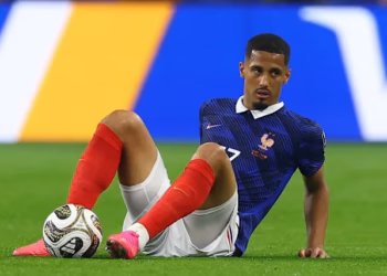 Saliba u lëndua me Francën në Botëror, FIFA do ta kompensojë Arsenalin 4 milionë funte