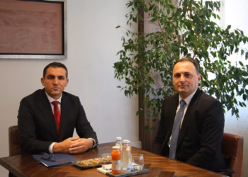 Kryeprokurori i shtetit priti në një takim drejtorin e AKI-së