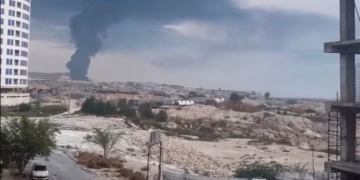 Sulmet ajrore të SHBA-së mbi Iranin vrasin civilë, ndërsa IRGC zotohet për hakmarrje