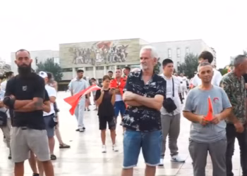 Dita e 39-të e protestës në Tiranë, nis grumbullimi i qytetarëve