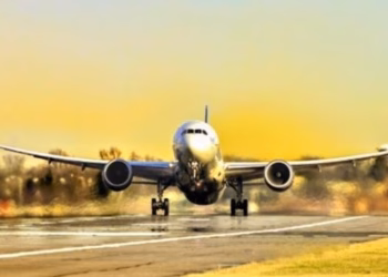 Aeroplani zviceran kthehet në Cyrih pak minuta pas ngritjes