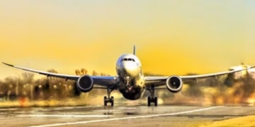 Aeroplani zviceran kthehet në Cyrih pak minuta pas ngritjes