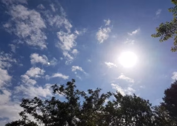 Mot me diell dhe temperatura deri në 27°C të dielën
