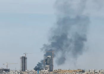 Arabia Saudite thotë se rezervon të drejtën për t’u përgjigjur pas sulmit me dron të Huthëve