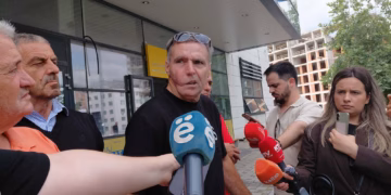 12 vite burgim për Bajroviqin për krime lufte – Dëshmitari: Ende sot plagët më kullojnë gjak