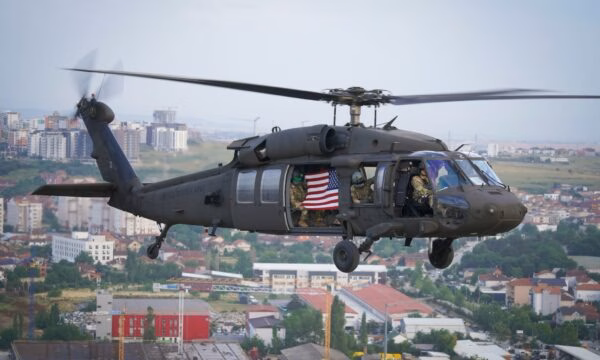 Ambasada amerikane ndan pamje nga shënimi i 250-vjetorit të pavarësisë së SHBA-së: Faleminderit, Kosovë, që festove me ne