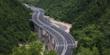 Të dielën nuk ka kufizim të qarkullimit të automjeteve me mbi 20 tonë