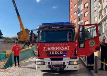 Tre persona ndalohen për rastin e vdekjes së një personi në vendin e punës në Prishtinë