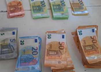 Dogana konfiskohen rreth 13 mijë euro të padeklaruara në Bërnjak