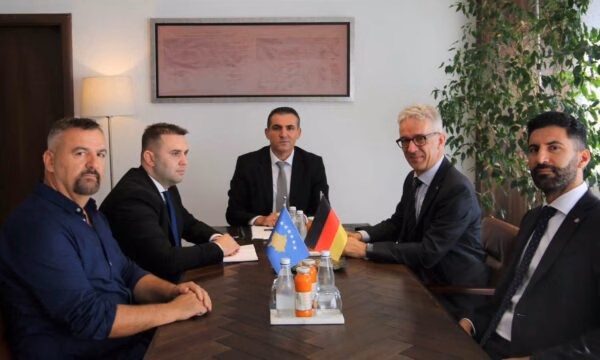 Kryeprokurori Gashi dhe ambasadori gjerman Rudolph diskutojnë forcimin e sundimit të ligjit në Kosovë