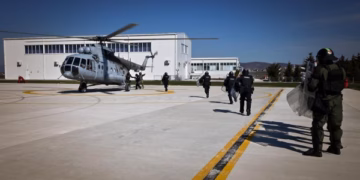 KFOR zhvillon stërvitje me helikopterë në Prishtinë
