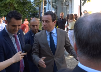 ​Kurti s’përgjigjet nëse Vjosa Osmani është kandidate konsensuale për presidente