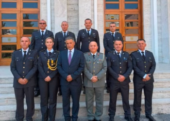 Oficerët e FSK-së diplomojnë në Shqipëri