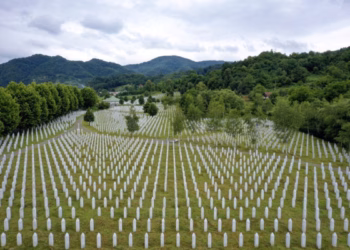 ​31 vjet nga masakra e Srebrenicës