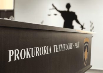 ​Vodhën e grabitën nëpër Pejë, Prokuroria ka ngritur aktakuzë ndaj katër personave