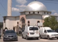 Vjehrra me 5 reja e dhurojnë nga një lirë për ndërtimin e Xhamisë së Gurit në Malishevë