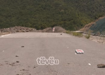 Rruga e papërfunduar e pa sinjalistikë – Si mbetën për 24 orë disa metra poshtë tre kosovarët në Shkup?