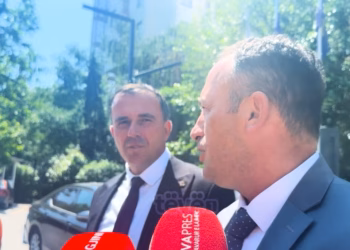 Kryetari i Obiliqit intervistohet nga Prokuroria Speciale për rastin e shpronësimeve në Shipitullë