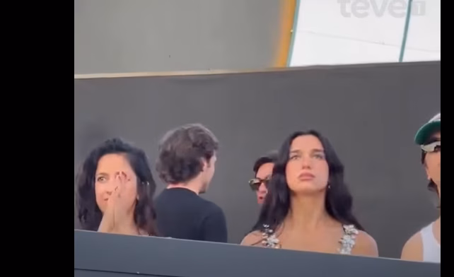 Dua Lipa shfaqet në natën e parë të “Sunny Hill Festival”