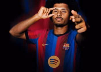 Zyrtare, Adeyemi transferohet te Barcelona