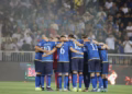 Futbollisti i Kombëtares së Kosovës diplomon në Universitetin e Prishtinës