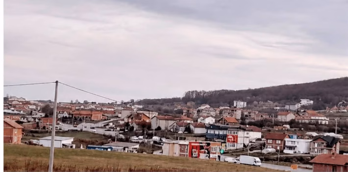 Llabjani ka mbetur pa rrymë që nga dita e djeshme, banorët kërkojnë ndihmë përmes postimeve në “Facebook”