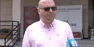 Tre breza në mjekësi, nipi i themeluesit të fakultetit të mjekësisë, Sami Haxhibeqiri vazhdon rrugëtimin e gjyshit