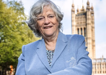 Vritet ish-ministrja dhe deputetja britanike, arrestohet i dyshuari