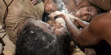 Mrekulli nën rrënoja – nëna dhe fëmijët nxirren të gjallë 11 ditë pas tërmetit në Venezuelë