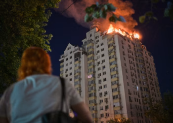 Kievi shpall ditë zie pas sulmit masiv rus që la të paktën 20 të vrarë