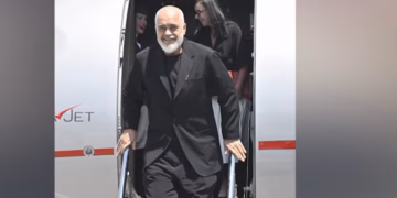 Kryeministri Rama dhe delegacioni shqiptar mbërrijnë në Ankara për Samitin e NATO-s