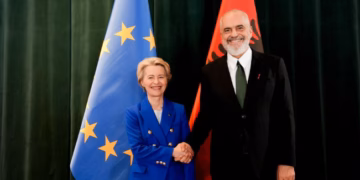 Shqipëria dhe Mali i Zi do të mbyllin të martën kapituj të tjerë në bisedimet për anëtarësim në BE