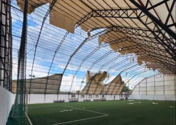 Shiu dhe erërat e forta kanë shkaktuar dëme edhe në infrastrukturën sportive në Mitrovicë