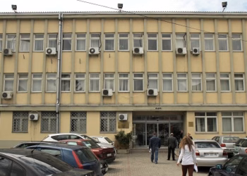 Vrasja e imamit në Zlipotok, një muaj paraburgim për babë e bir