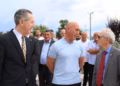 Haradinaj pret delegacion amerikan në Gllogjan, dedikon medalje për Daniel Serwer dhe Mario Marquez