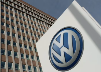 Volkswagen flet hapur pas raportimeve se mund të shesë disa marka