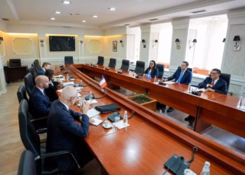 Abdixhiku takon ministrin francez Haddad, kërkon funksionalizim të shpejtë të institucioneve të Kosovës