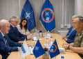 Komandanti i KFOR-it takon shefin e OSBE-së, diskutojnë sigurinë dhe bashkëpunimin në Kosovë