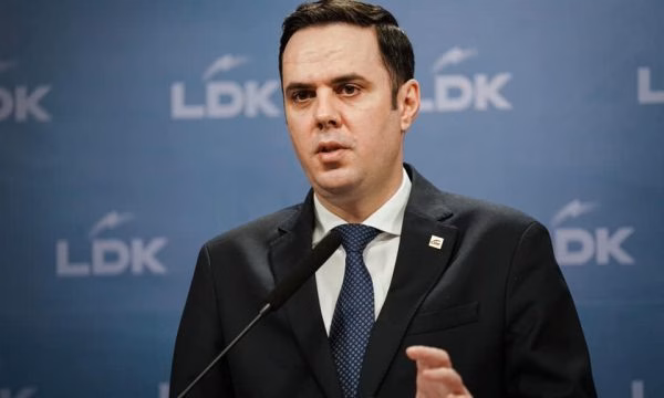 Anulohet protesta në mbështetje të Lumir Abdixhikut para selisë së LDK-së